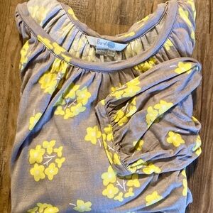 Boden Gray Soft Knit Top with Yellow Floral Motif Relaxed Fit 3/4 Sleeve Size 4A